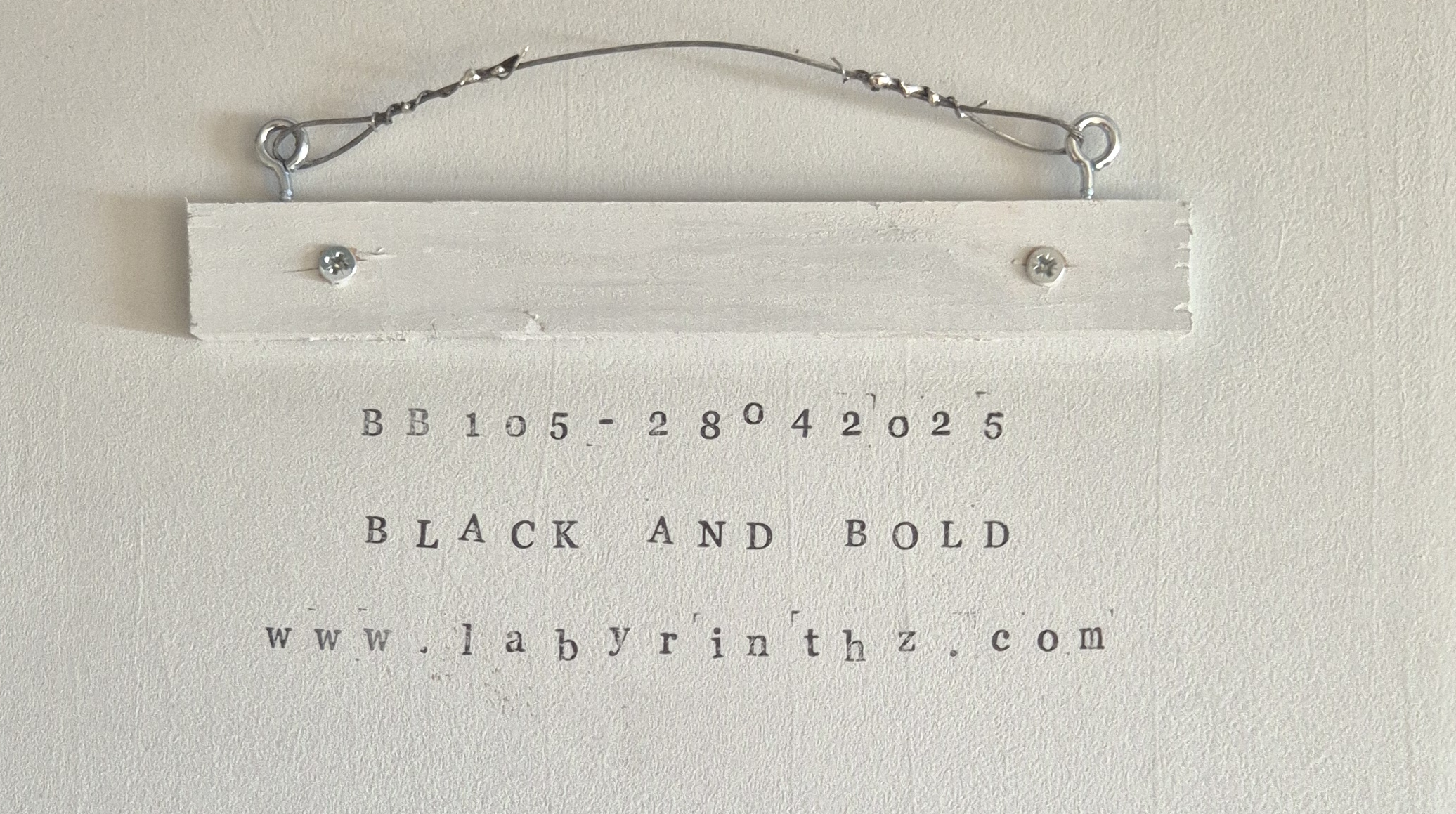 Black and Bold - Detail